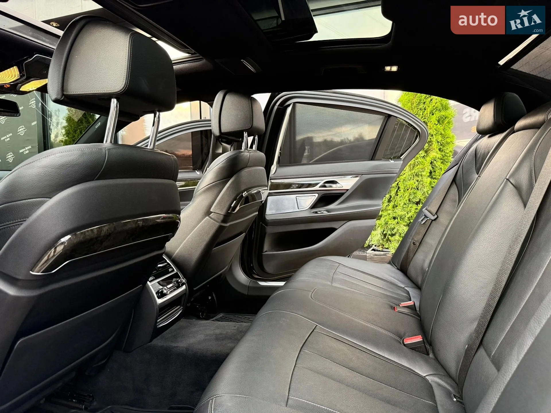 2016 BMW 7er - мініатюра 18