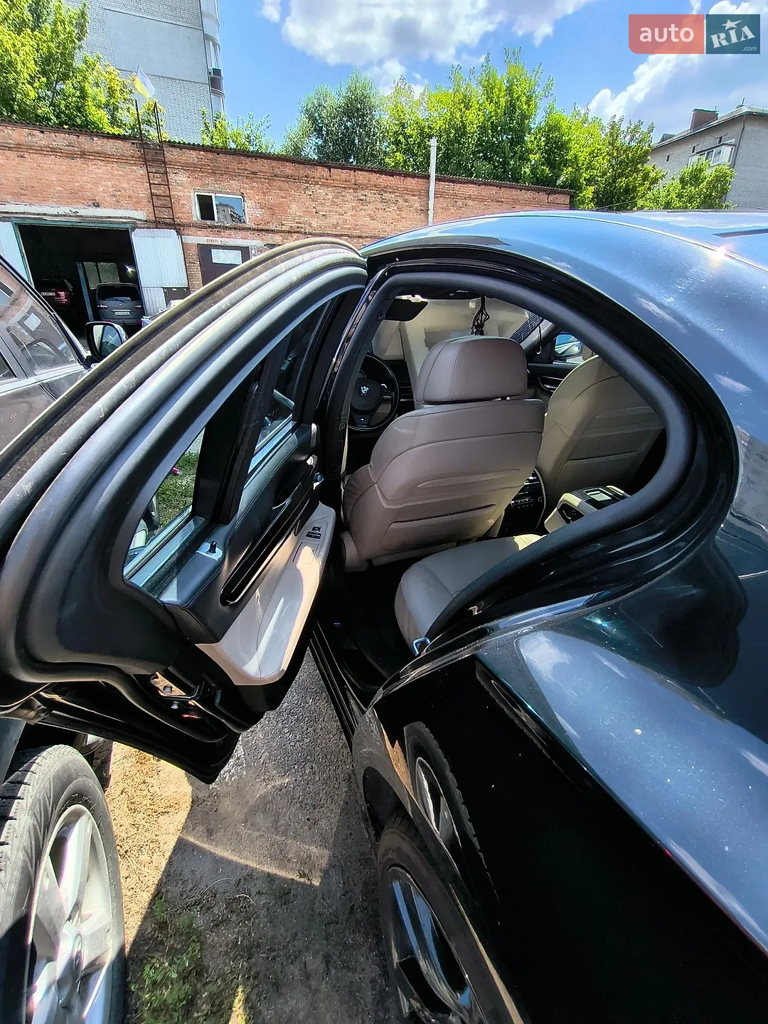 2010 BMW 7er - мініатюра 15