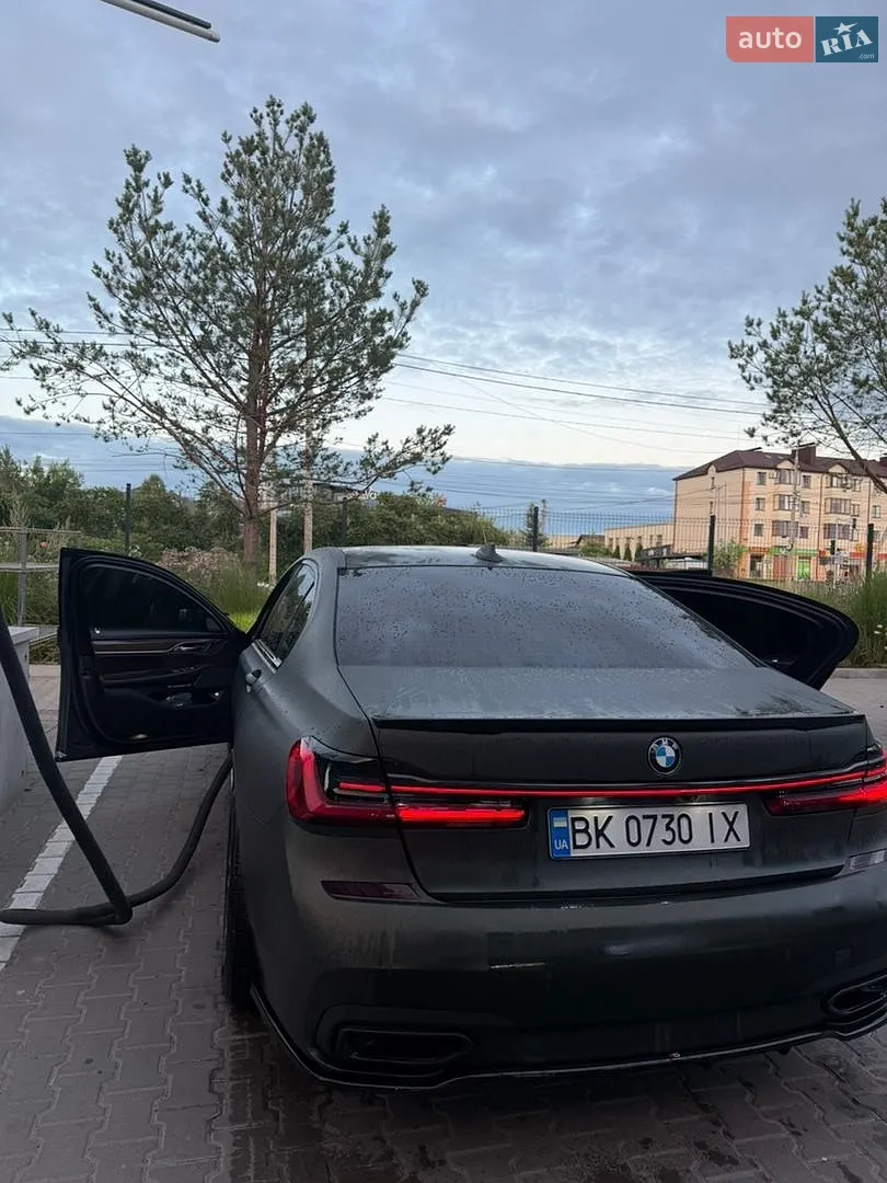 2015 BMW 7er - мініатюра 4