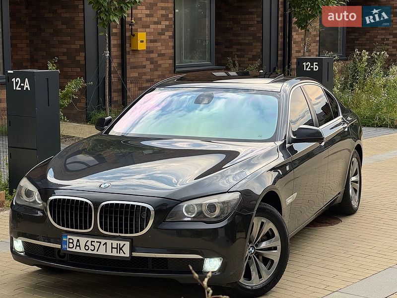 Седан BMW 7 Series 2010 в Ивано-Франковске