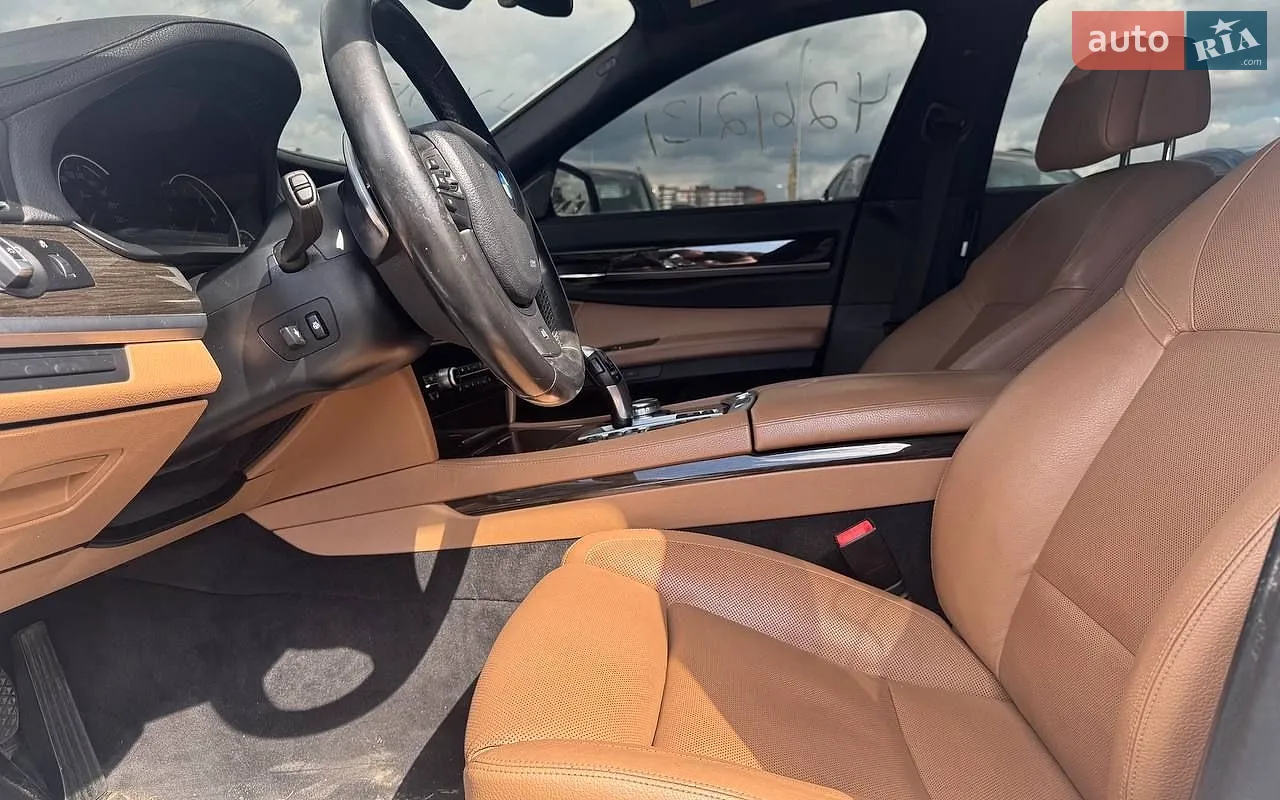 2015 BMW 7er - мініатюра 7