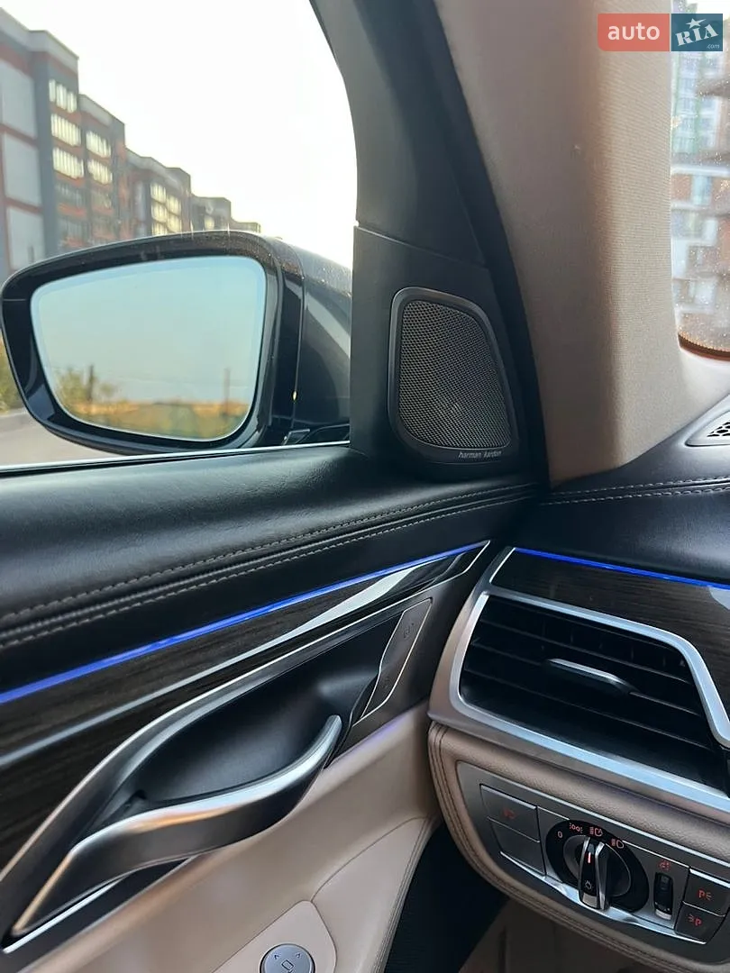 2015 BMW 7er - мініатюра 20