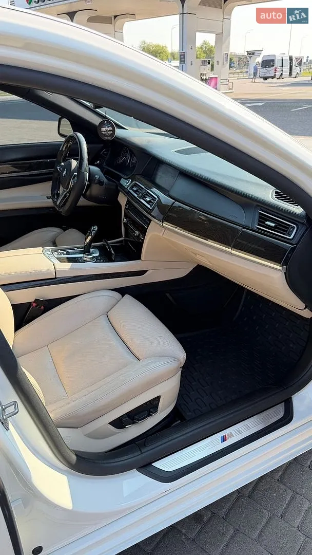 2012 BMW 7er - мініатюра 6