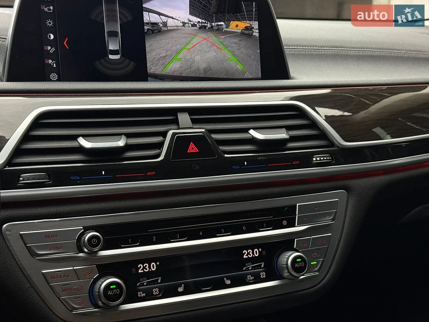 2017 BMW 7er - мініатюра 21