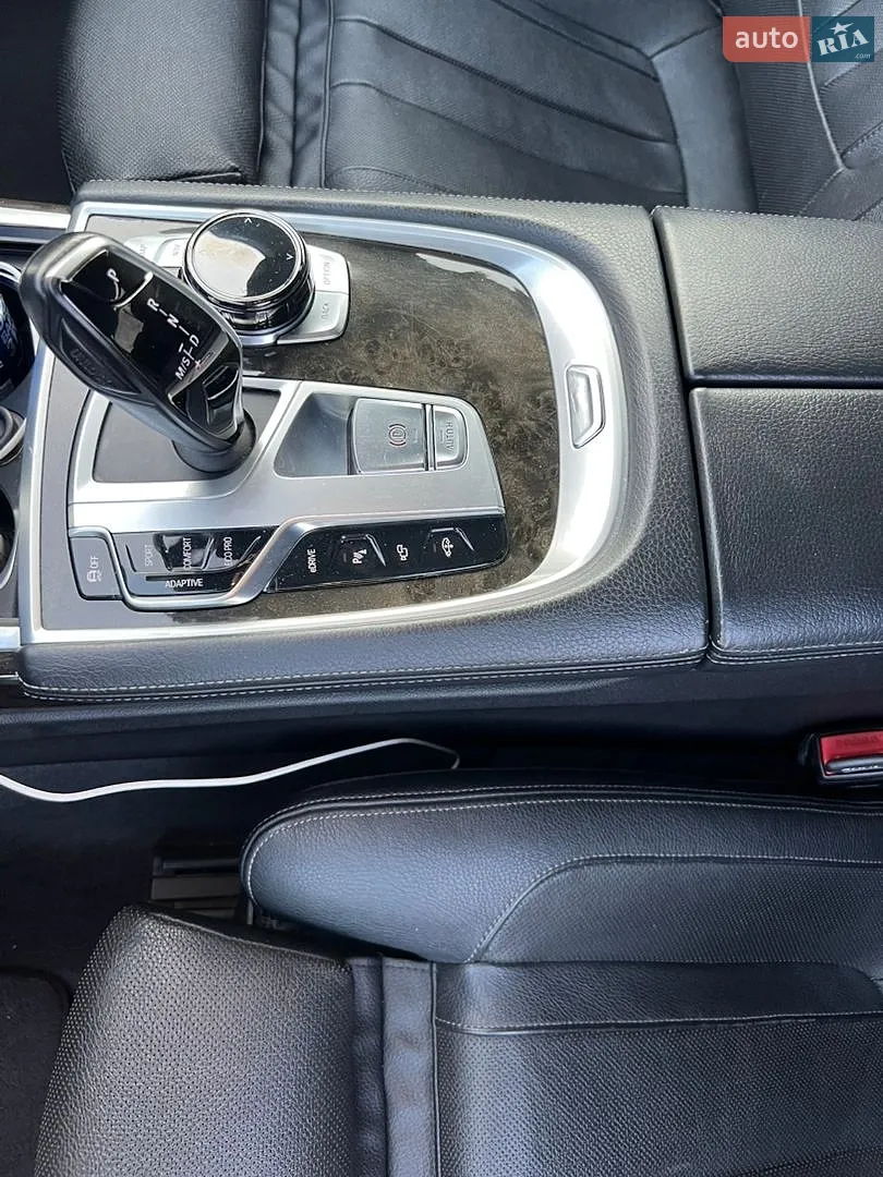 2017 BMW 7er - мініатюра 23