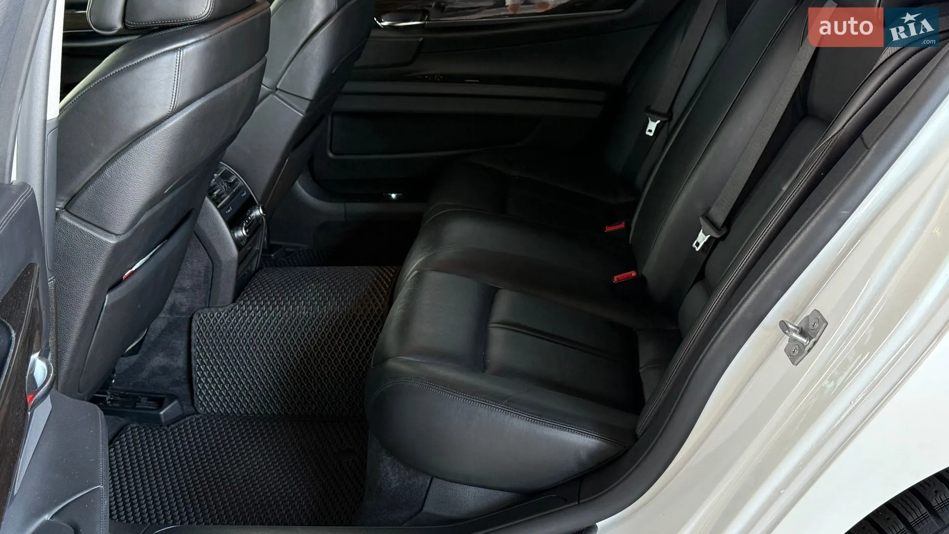 2010 BMW 7er - мініатюра 34