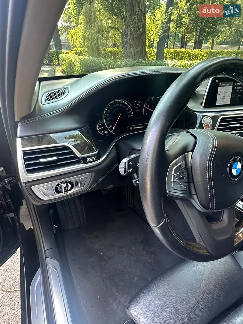 2017 BMW 7er - мініатюра 14