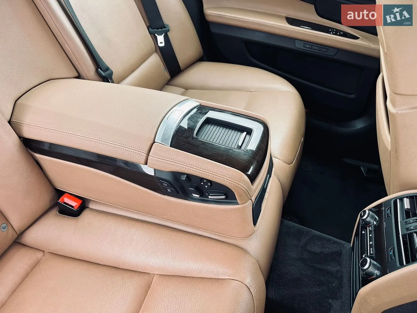 2010 BMW 7er - мініатюра 25