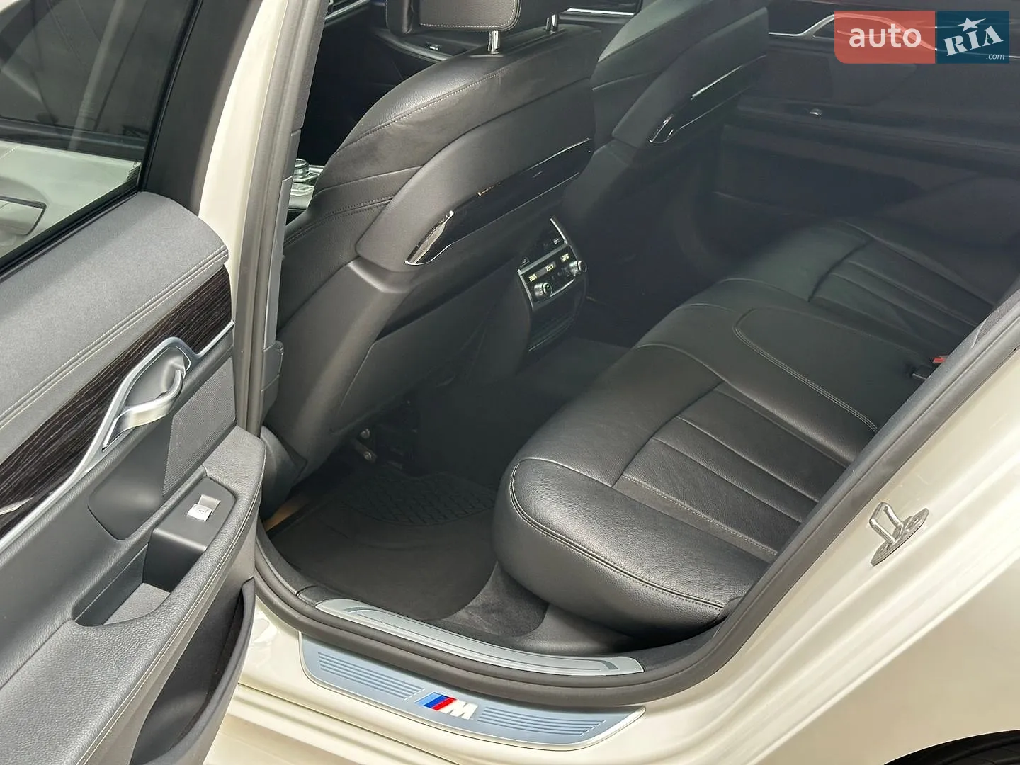 2016 BMW 7er - мініатюра 30