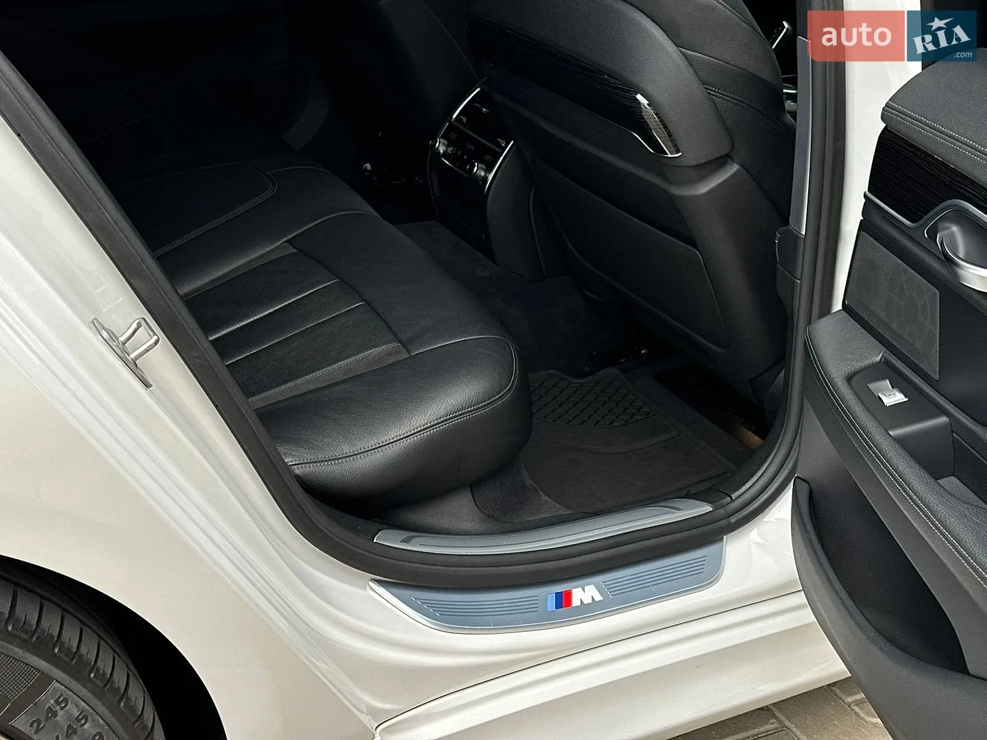 2016 BMW 7er - мініатюра 38