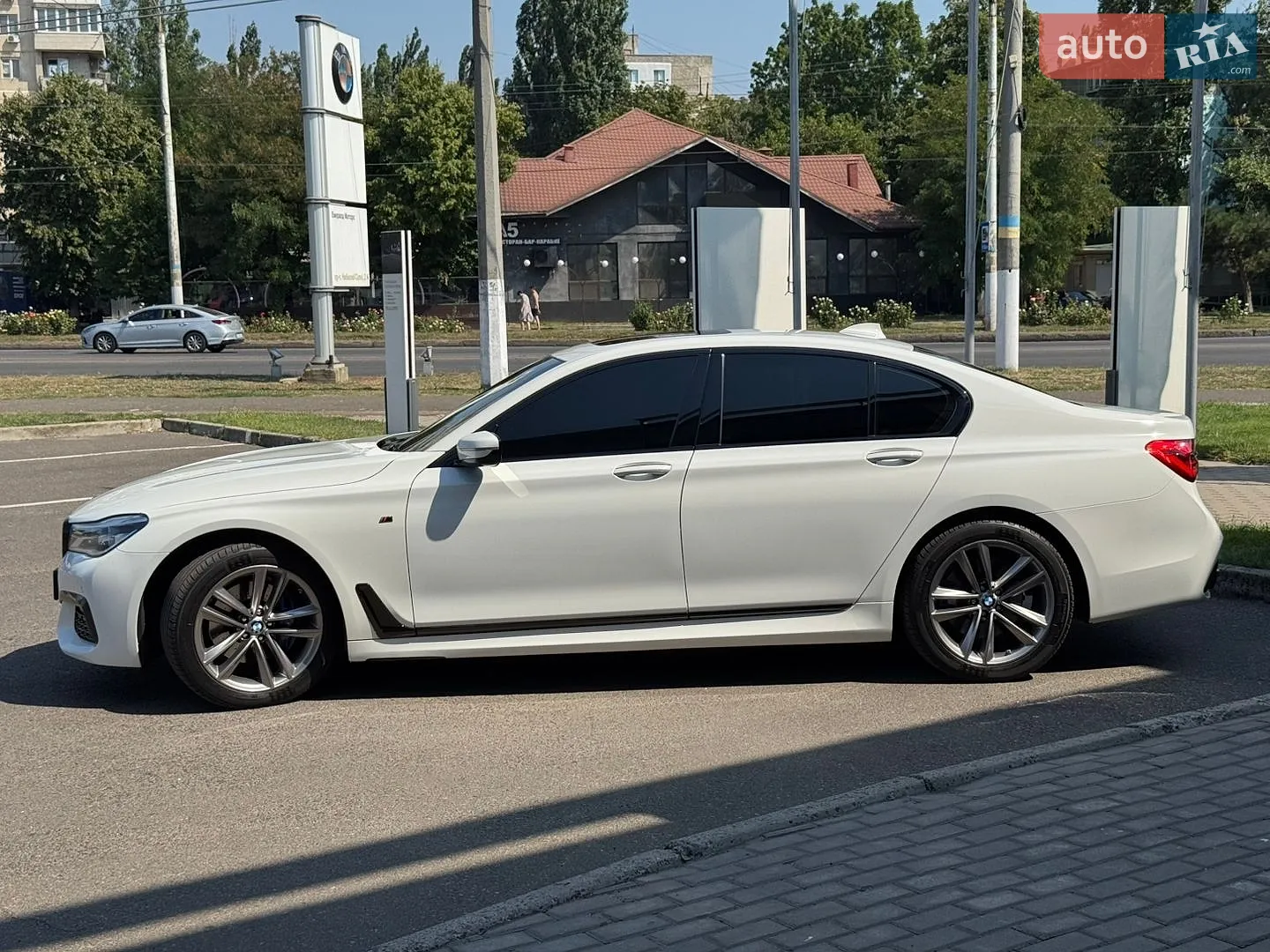 2016 BMW 7er - мініатюра 14