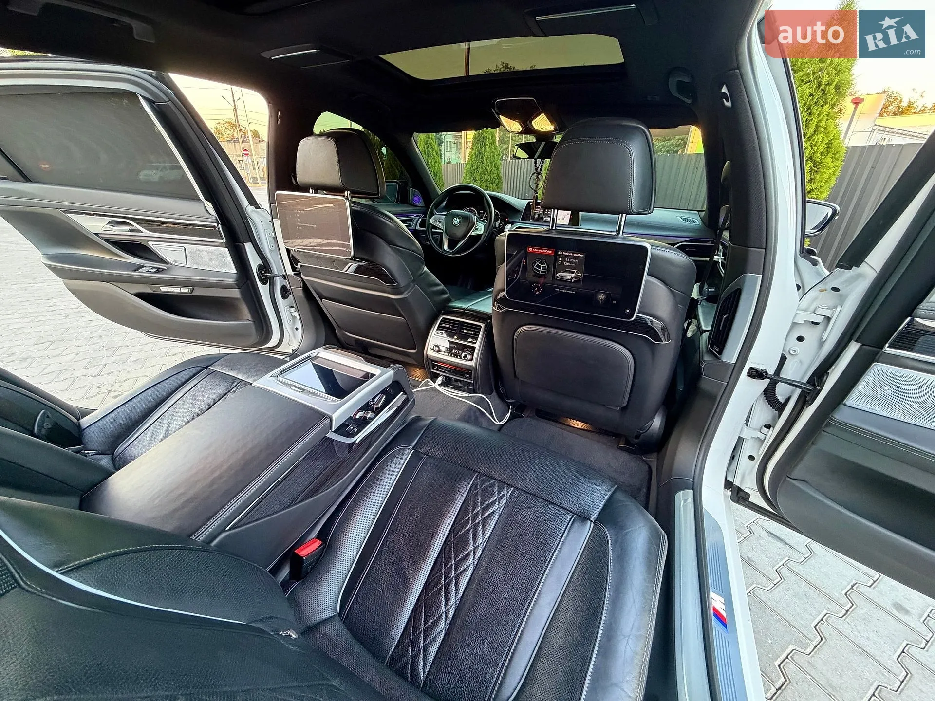 BMW 7 Series 2017 VIN WBA7G6104HG769063 фото оголошення 24 з 66