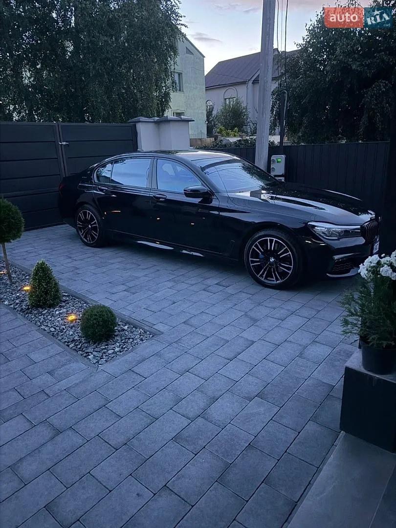 2017 BMW 7er - мініатюра 8