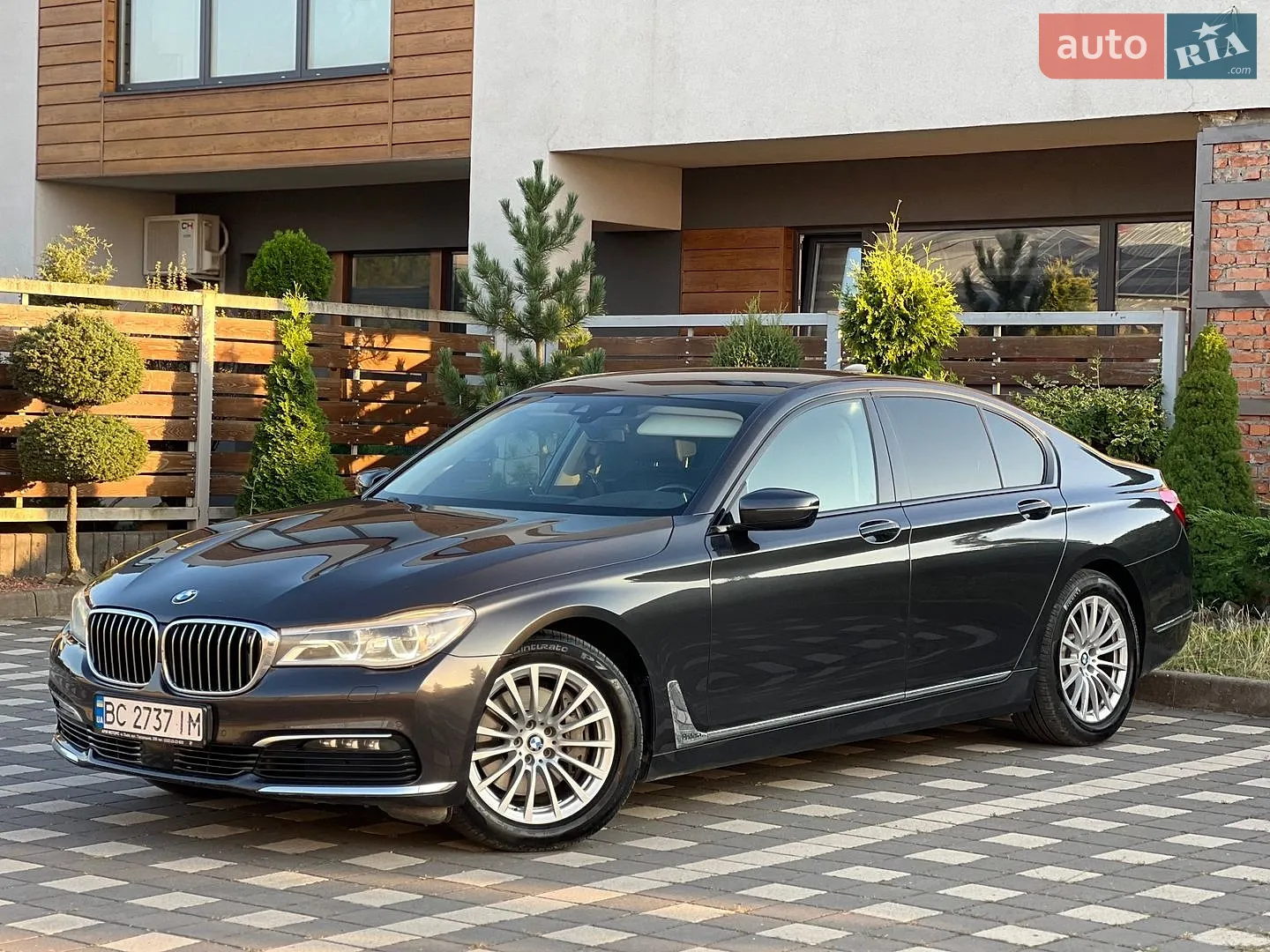 2016 BMW 7er - мініатюра 3