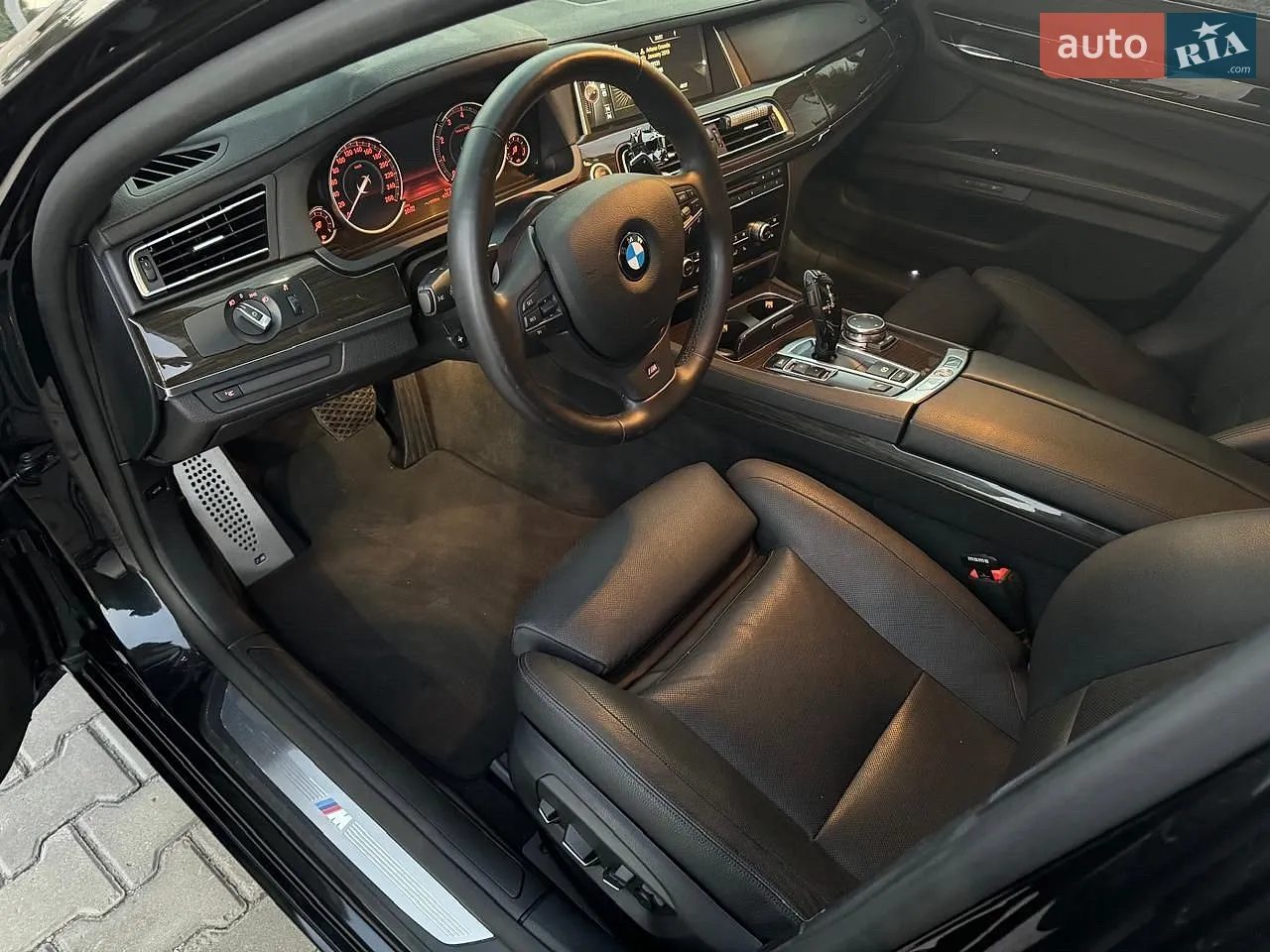 2015 BMW 7er - мініатюра 18
