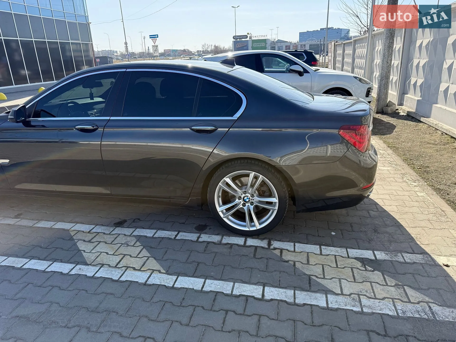 2014 BMW 7er - мініатюра 15