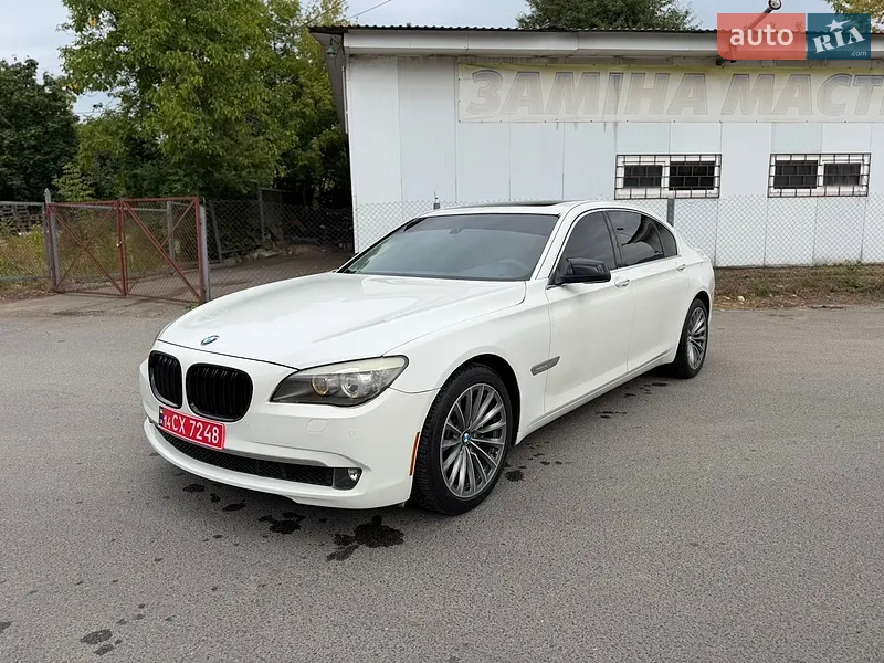 BMW 7 Series 2011