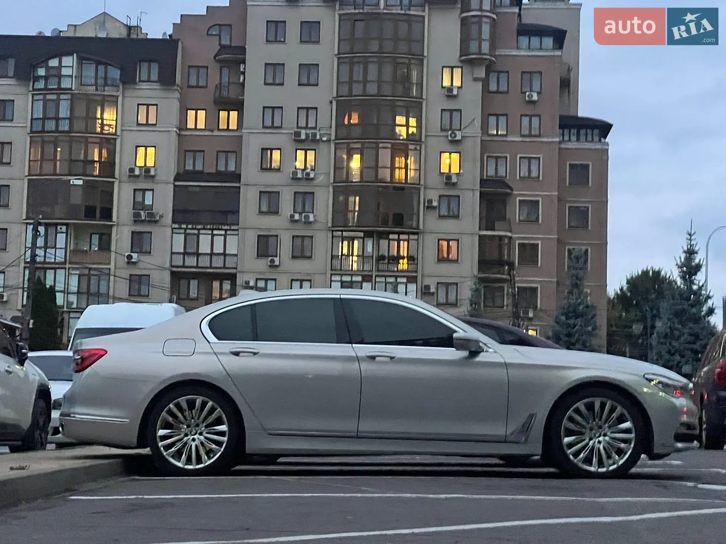 2017 BMW 7er - мініатюра 3