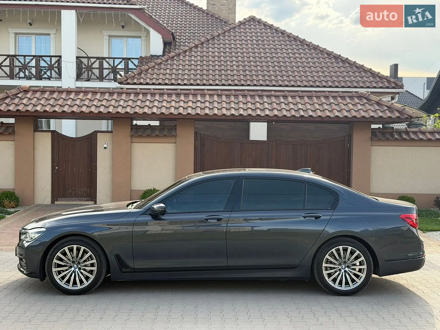 2015 BMW 7er - мініатюра 32