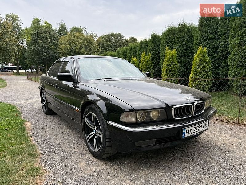 Седан BMW 7 Series 1994 в Хмельницком