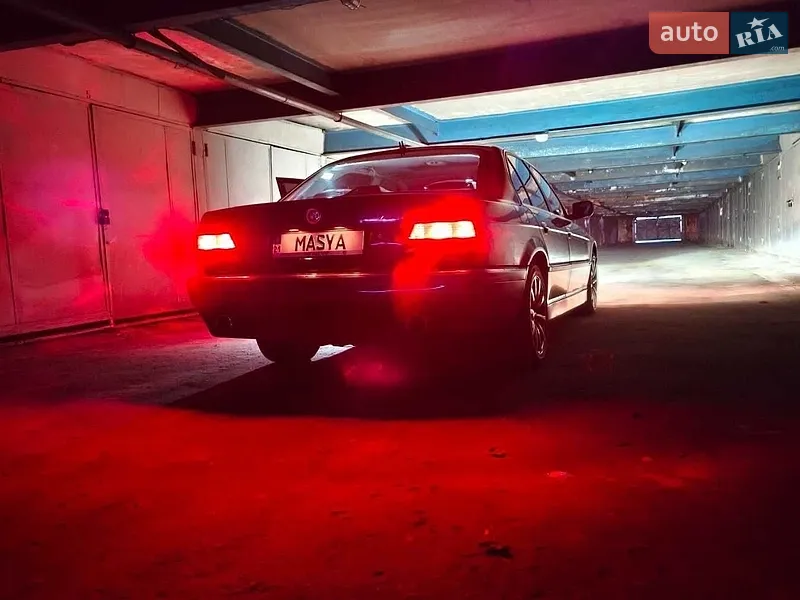 BMW 7 Series 1998