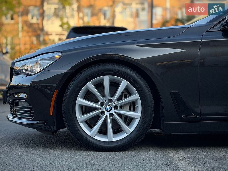 Седан BMW 7 Series 2015 в Киеве