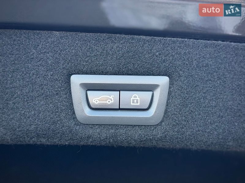 Седан BMW 7 Series 2015 в Киеве