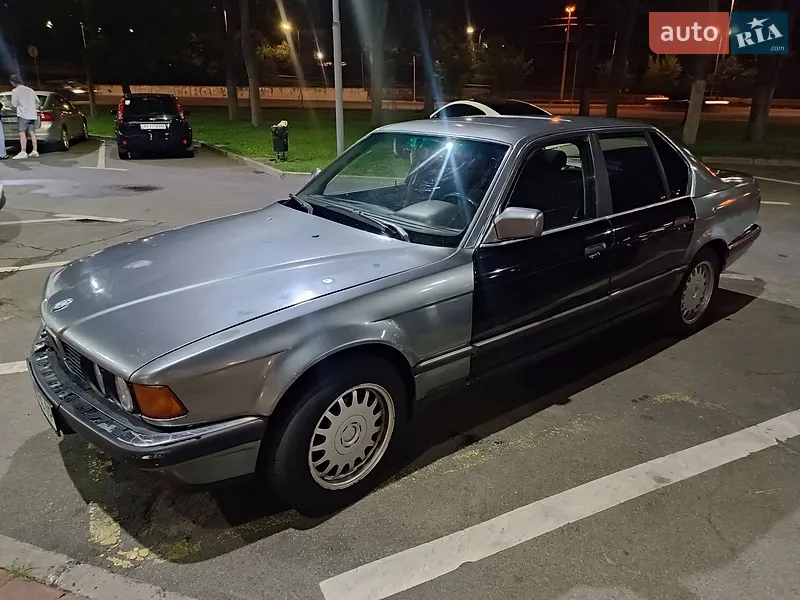 BMW 7 Series 1988