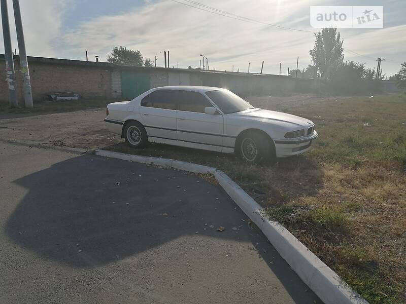 BMW 730