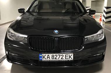 Седан BMW 740 2017 в Киеве