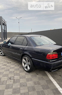 Седан BMW 740 1997 в Вишневом