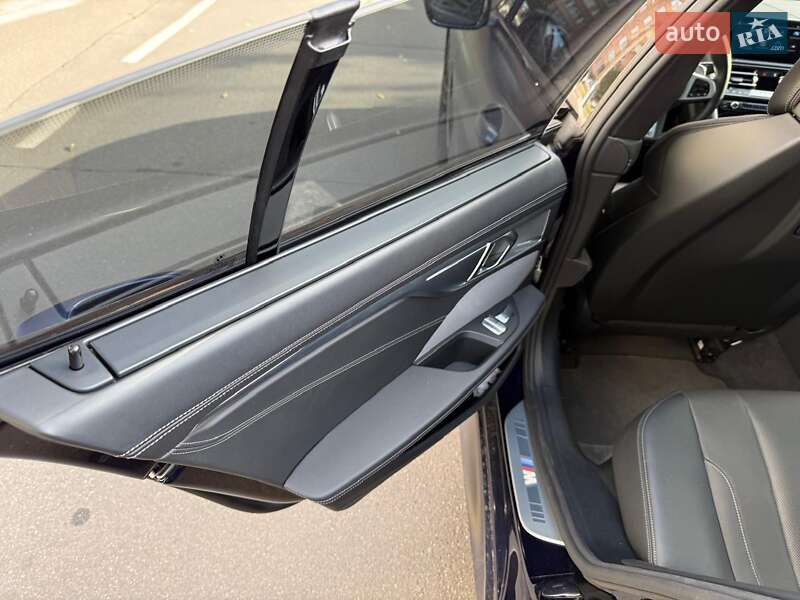 Купе BMW 8 Series Gran Coupe 2020 в Киеве фото 18 Купе BMW 8 Series Gran Coupe 2020 в Киеве