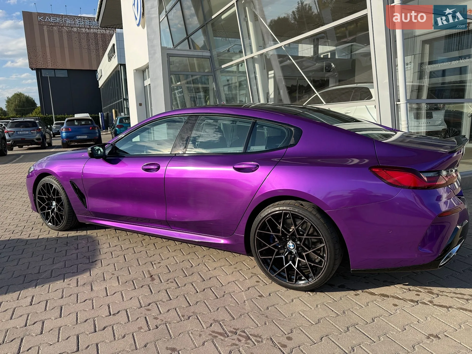 2022 BMW 8er - мініатюра 18