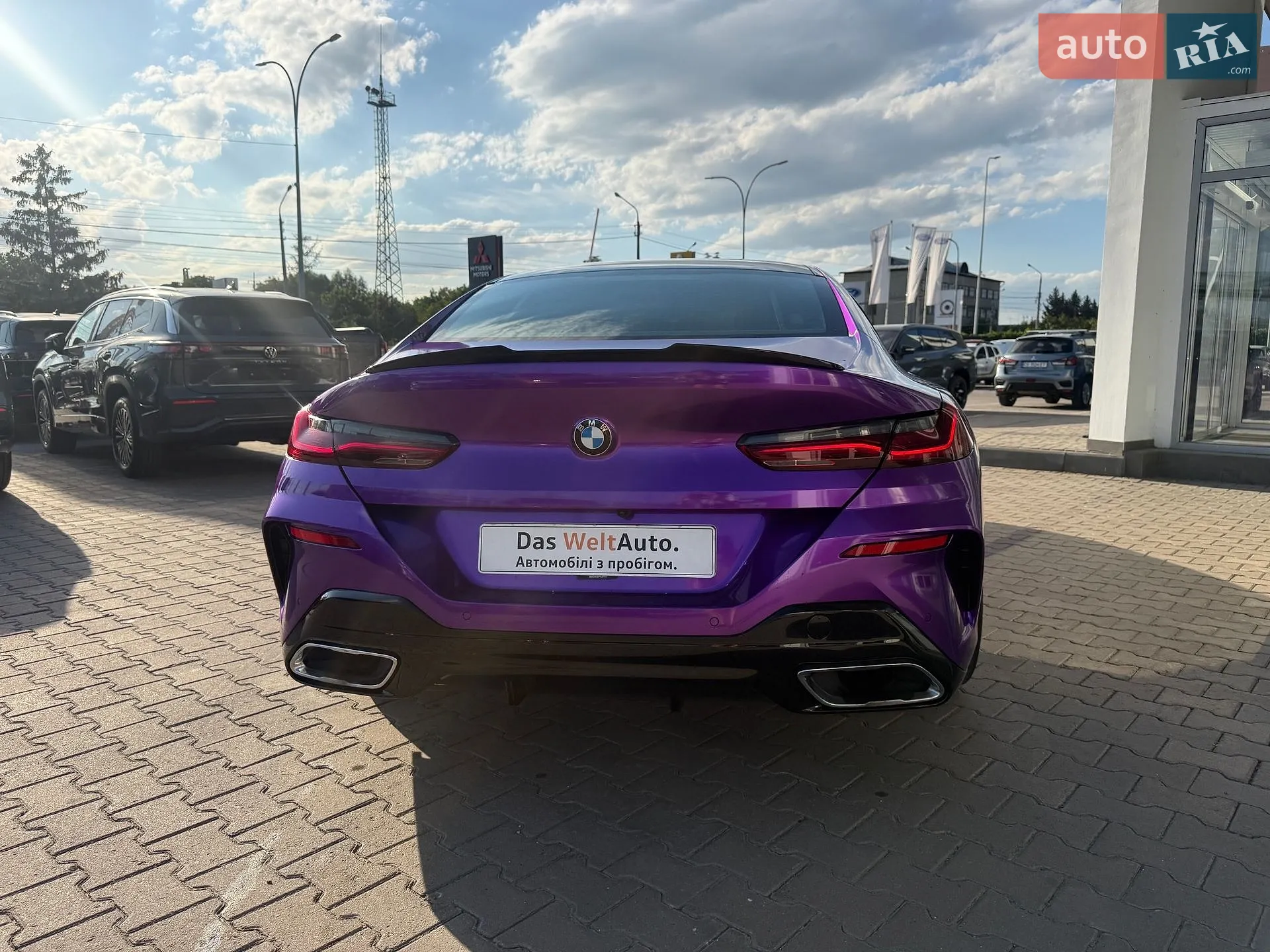 2022 BMW 8er - мініатюра 20