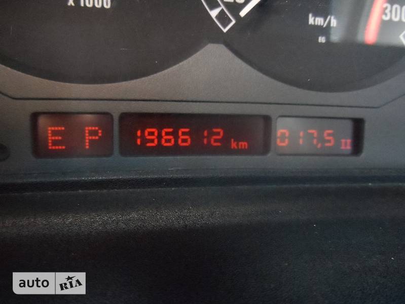 Купе BMW 8 Series 1990 в Дніпрі