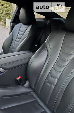 Купе BMW 8 Series 2021 в 