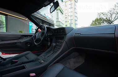 Купе BMW 8 Series 1990 в 