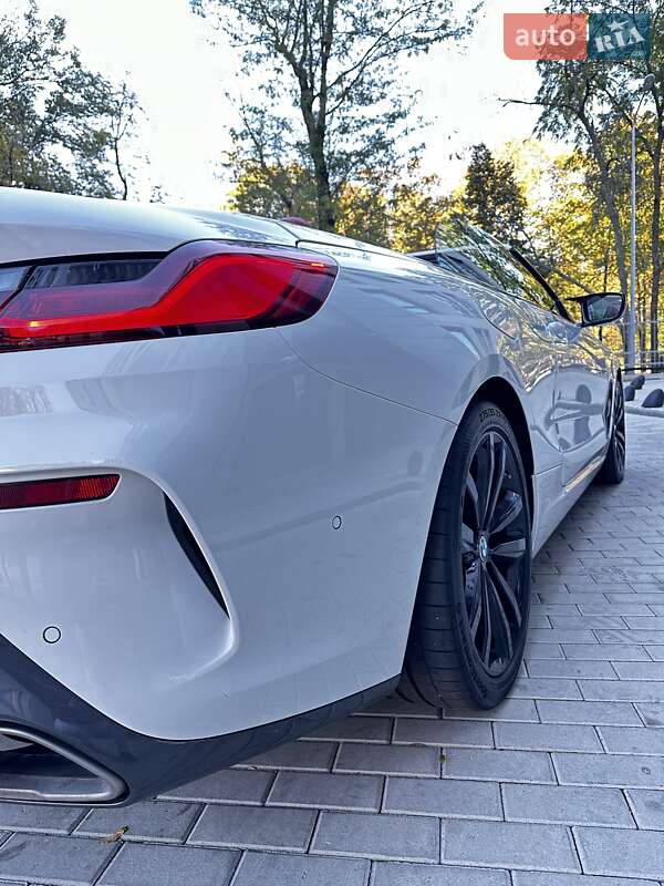 Кабриолет BMW 8 Series 2020 в Киеве