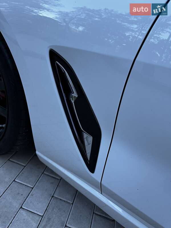 Кабриолет BMW 8 Series 2020 в Киеве