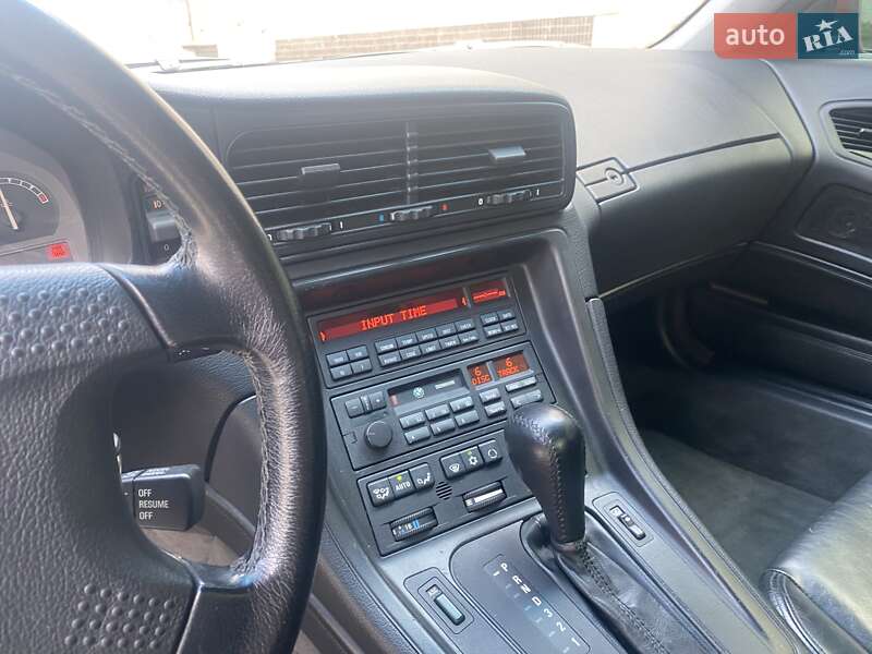 Купе BMW 8 Series 1993 в Києві