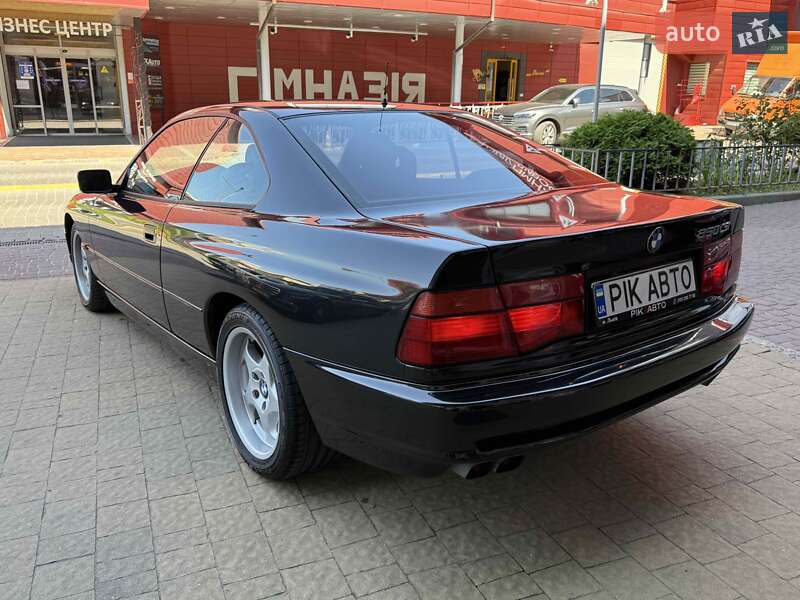 Купе BMW 8 Series 1990 в Львове