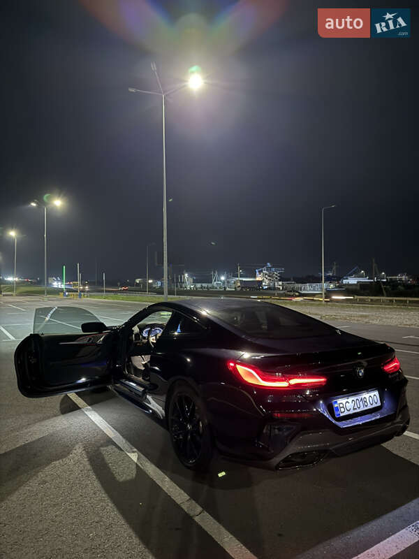 Купе BMW 8 Series 2023 в Львове фото 44 Купе BMW 8 Series 2023 в Львове