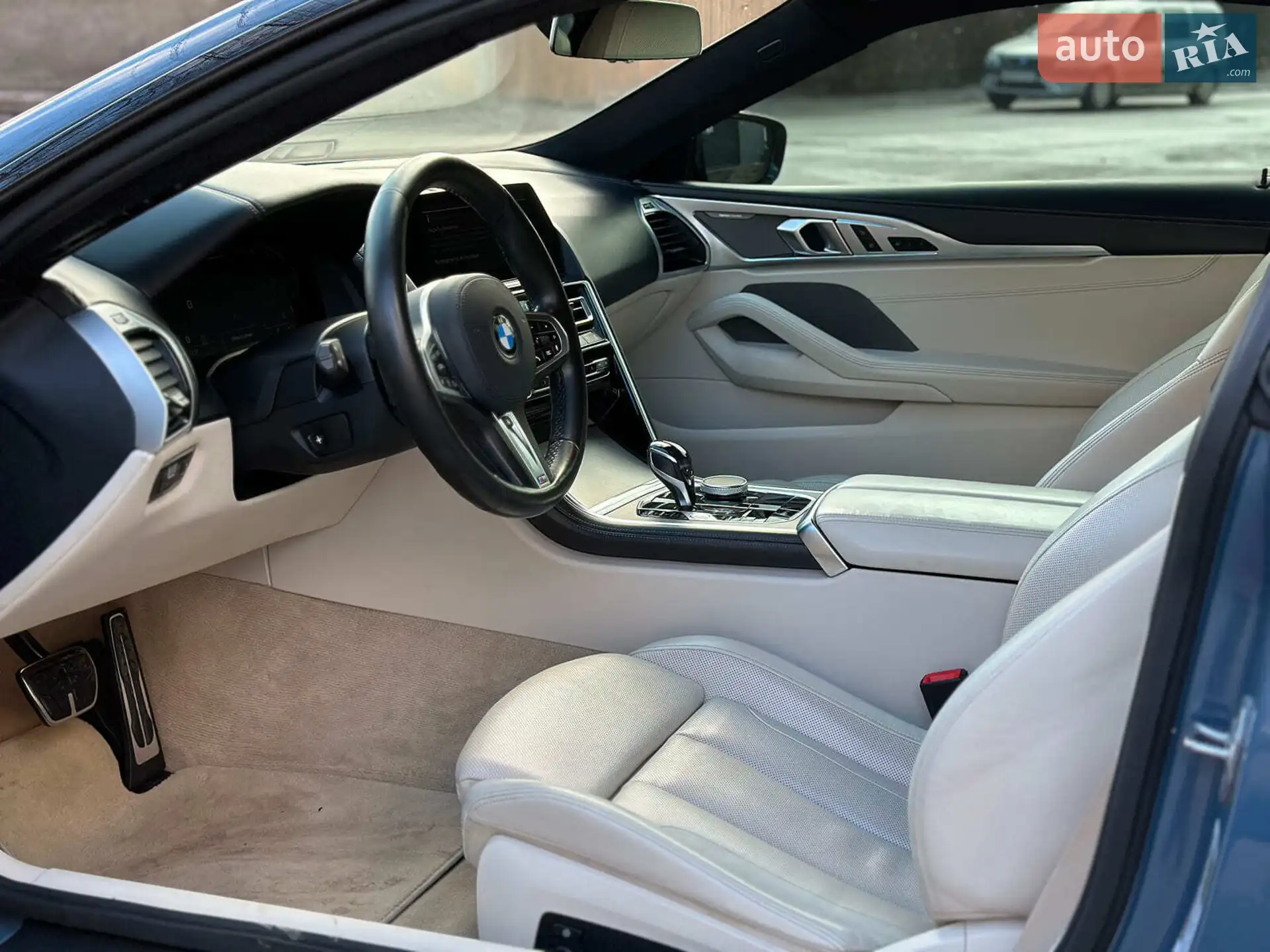 2021 BMW 8er - мініатюра 25