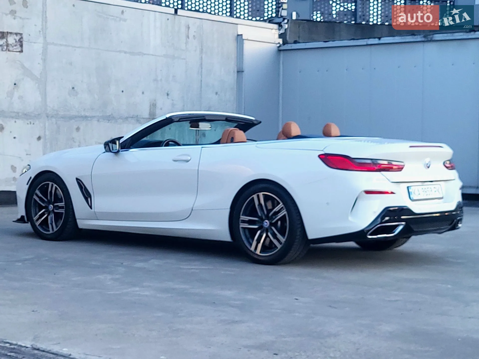2019 BMW 8er - мініатюра 18