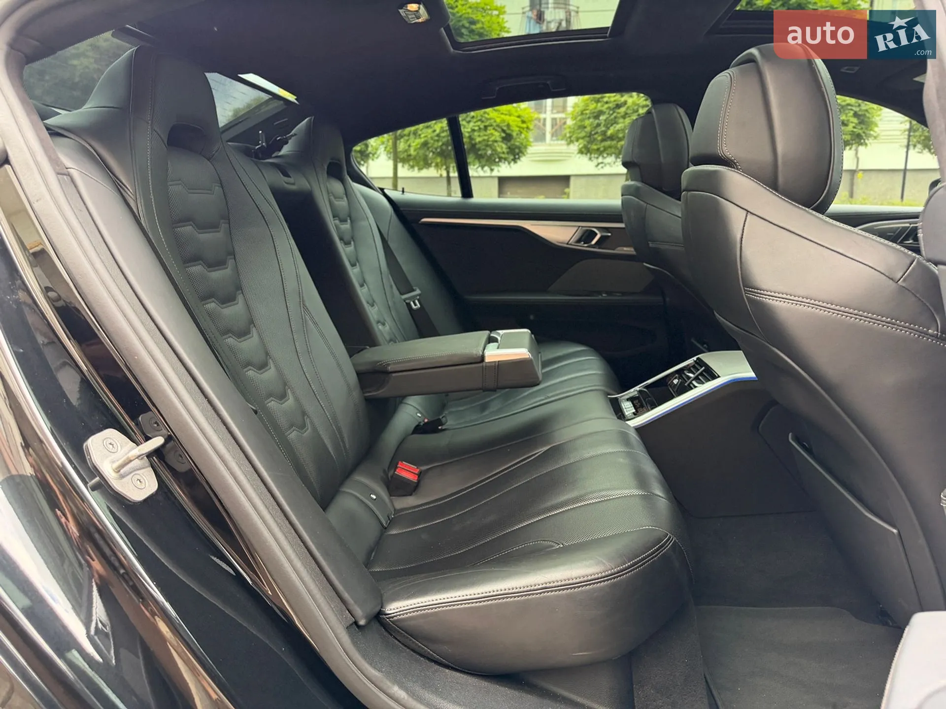 2020 BMW 8er - мініатюра 58