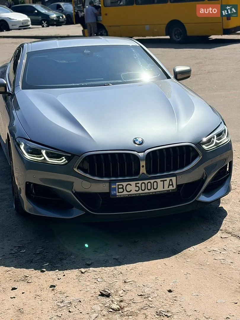 2022 BMW 8er - фото 1