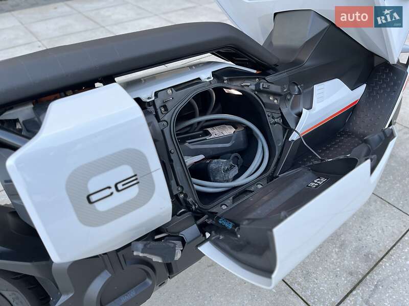 Скутер BMW CE 04 2023 в Киеве