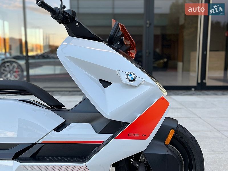 Макси-скутер BMW CE 04 2023 в Киеве