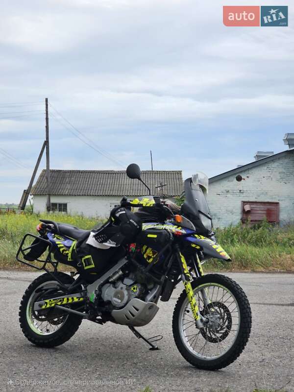 Мотоцикл Многоцелевой (All-round) BMW F 650 2002 в Хороле