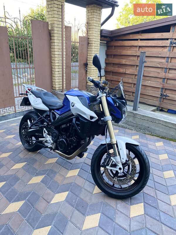 Мотоцикл Спорт-туризм BMW F 800R 2015 в 